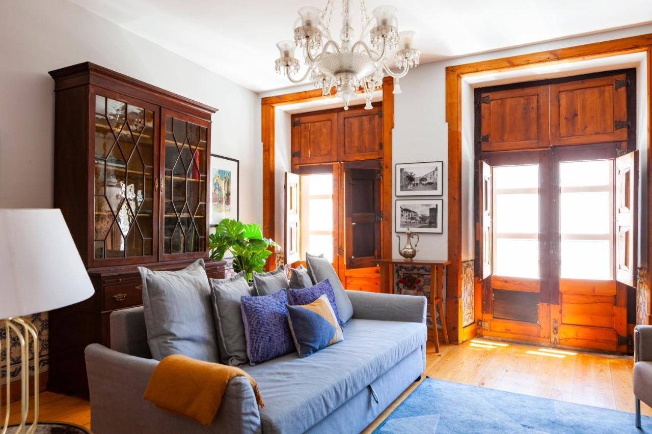 Alfama Terrace Apartment With Authentic XVIII Tiles And Historic Notes 3 Bedrooms & 2 Bathrooms Ac Lisbon Exterior photo