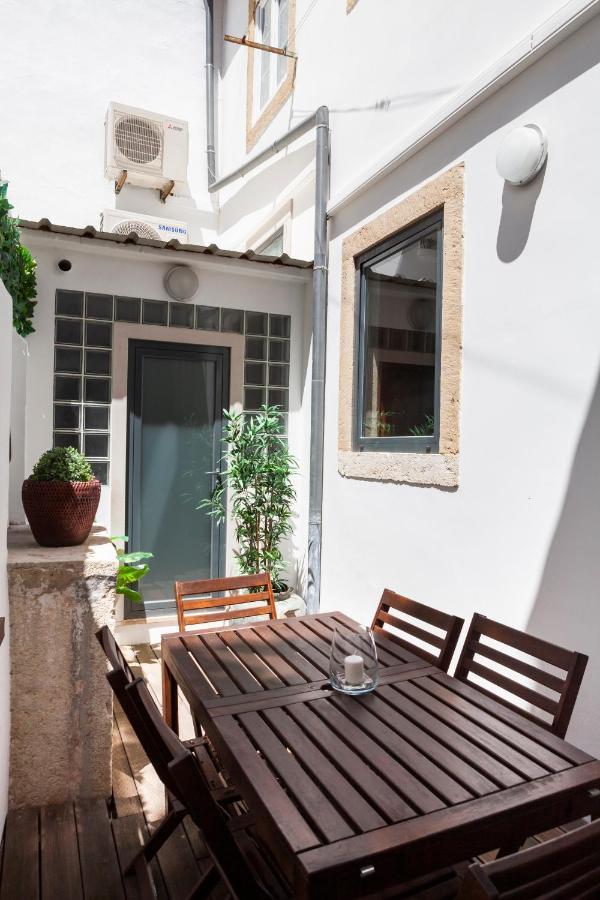 Alfama Terrace Apartment With Authentic XVIII Tiles And Historic Notes 3 Bedrooms & 2 Bathrooms Ac Lisbon Exterior photo
